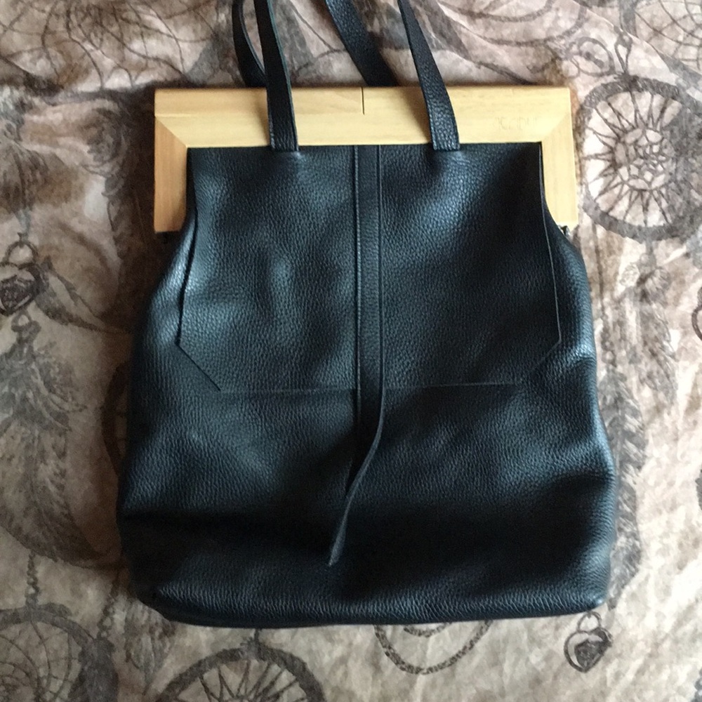 Atribut Handbag